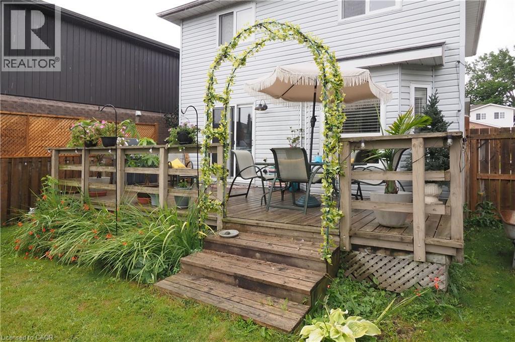 Photo 14 of 22 Beechmanor Crescent, Kitchener ON