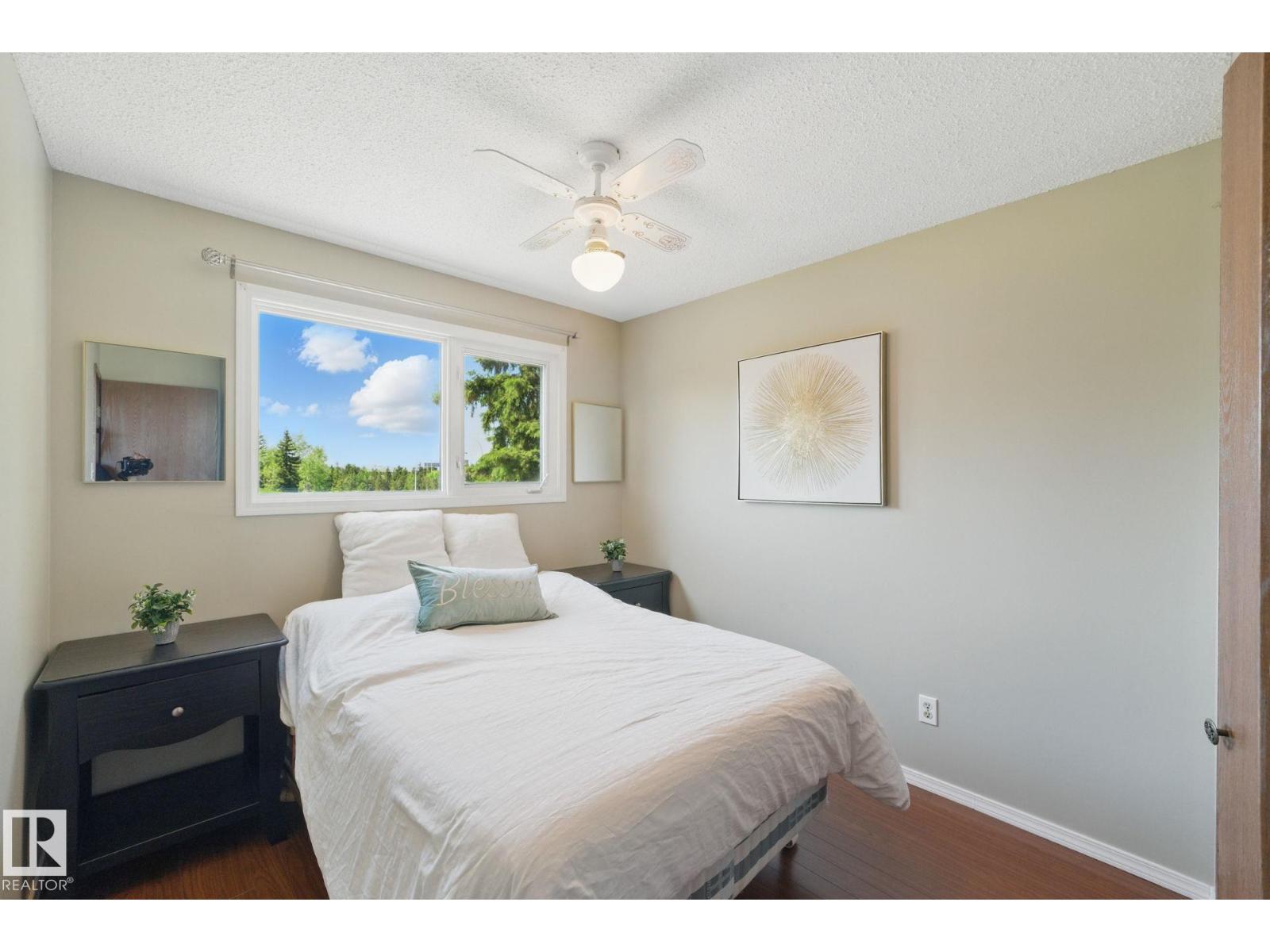 Photo 19 of 4336 74 St Nw, Edmonton AB