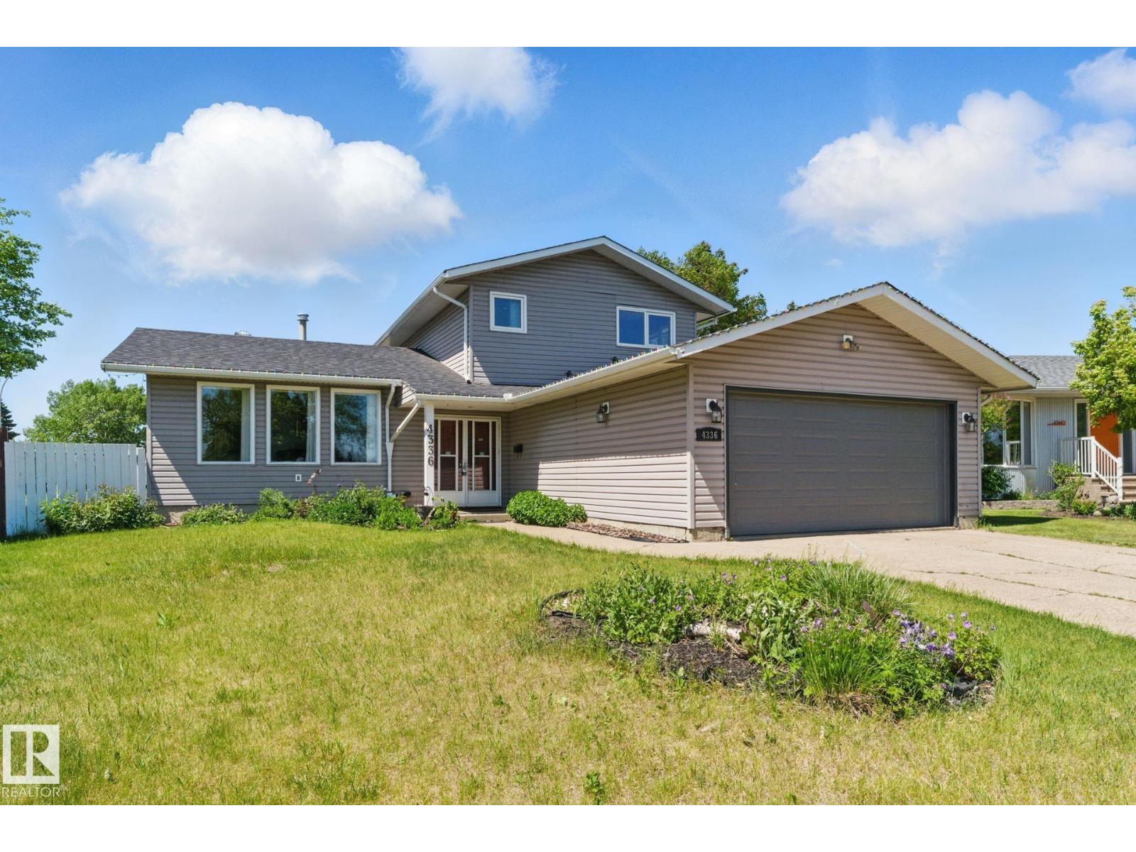 Photo 2 of 4336 74 St Nw, Edmonton AB