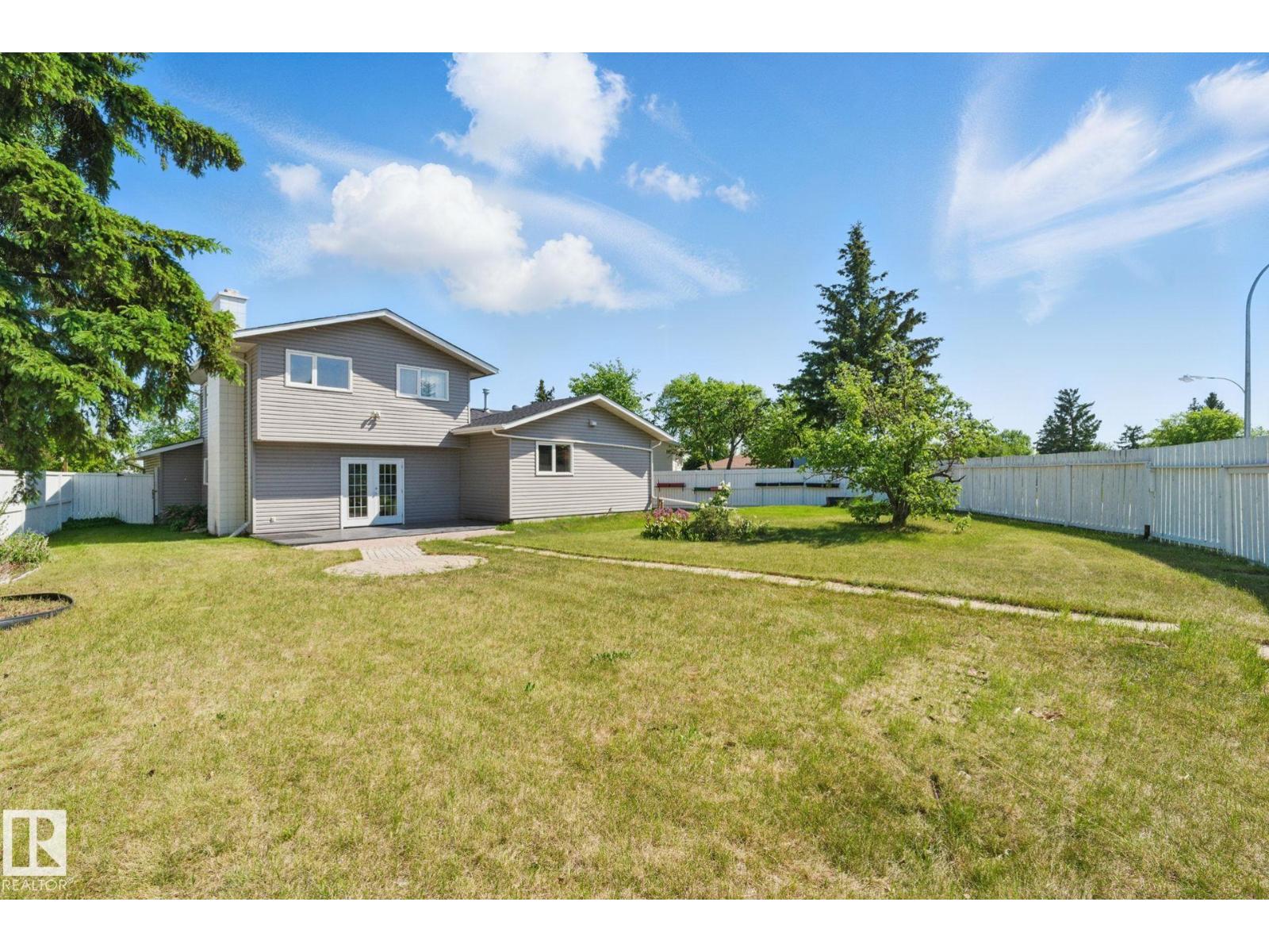 Photo 29 of 4336 74 St Nw, Edmonton AB
