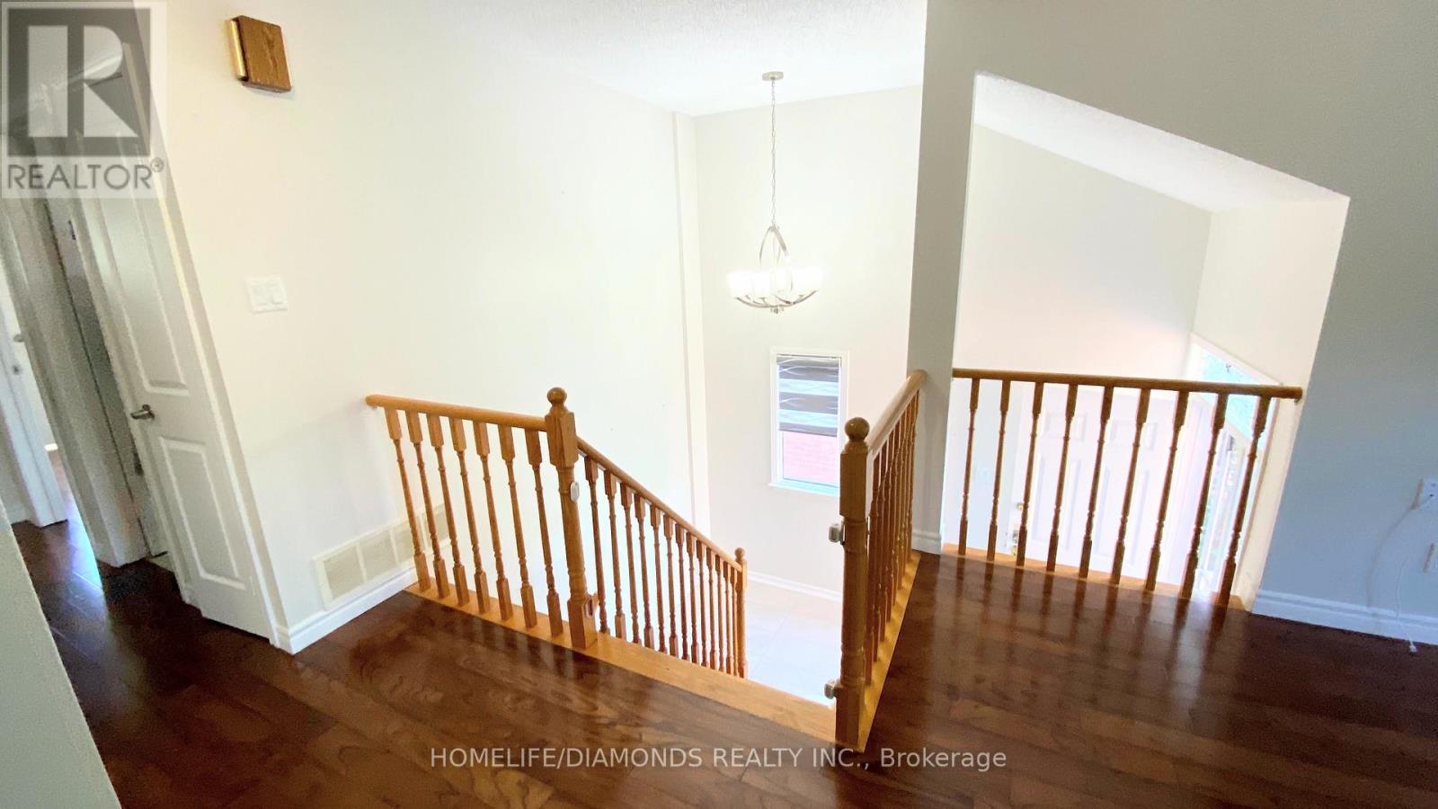 Photo 7 of Upper 52 Nuttall Street, Brampton ON