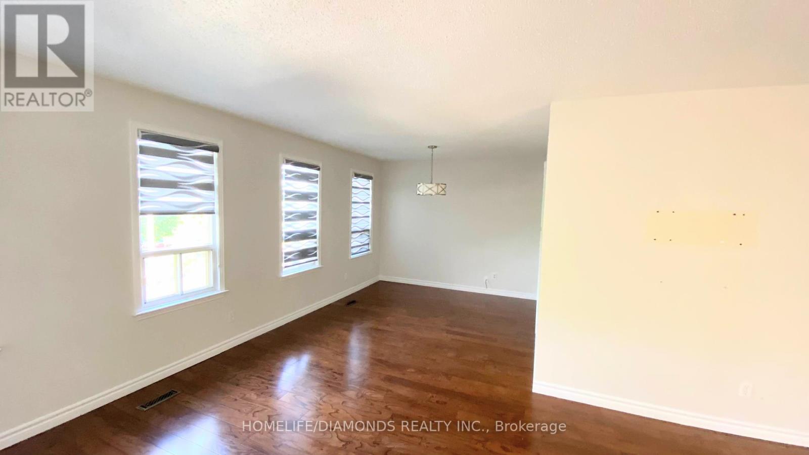 Photo 8 of Upper 52 Nuttall Street, Brampton ON