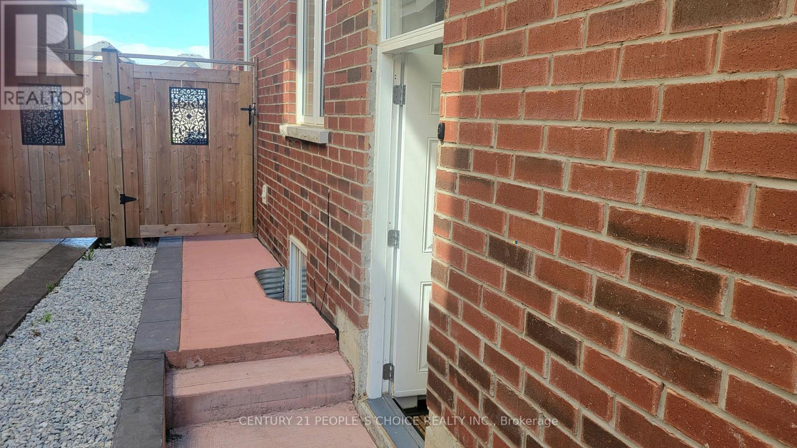 Photo 5 of Bsmt 33 Boathouse Road, Brampton ON