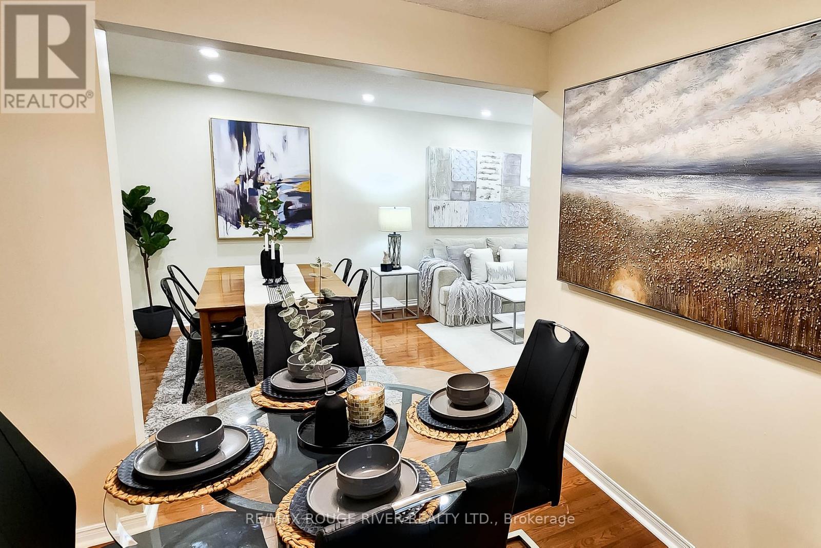 Photo 13 of 307 Michael Drive, Orangeville ON