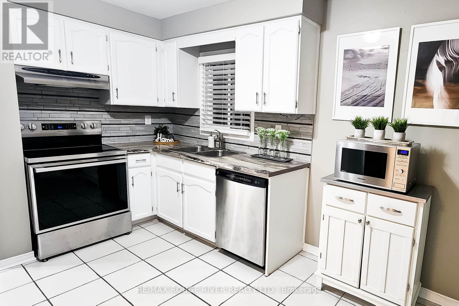 Photo 14 of 307 Michael Drive, Orangeville ON
