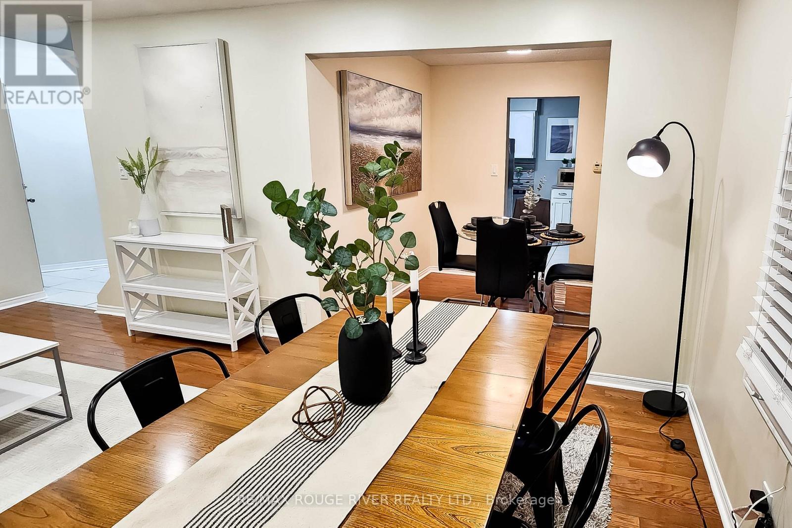 Photo 9 of 307 Michael Drive, Orangeville ON