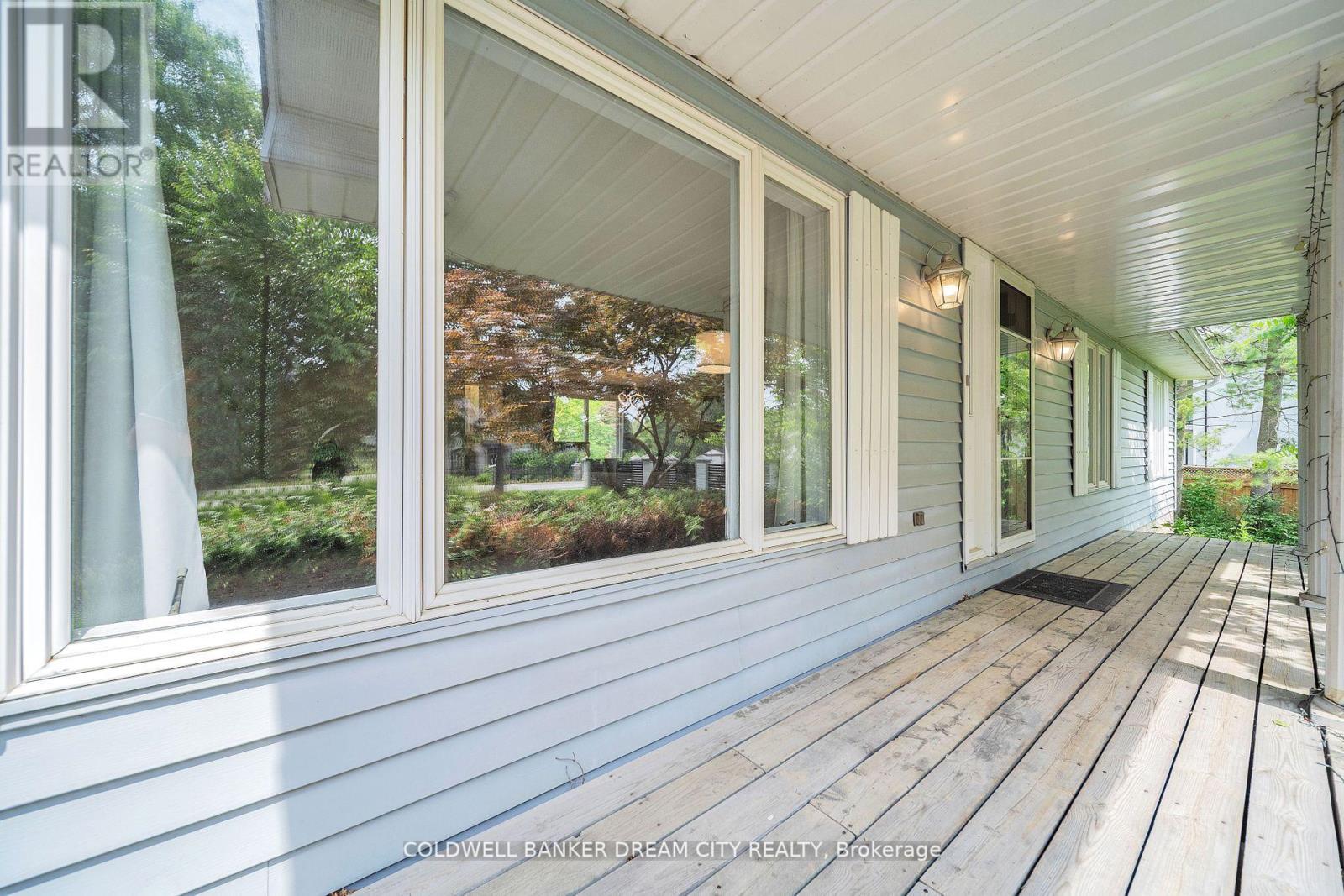 Photo 2 of 8295 Creditview Road N, Brampton ON