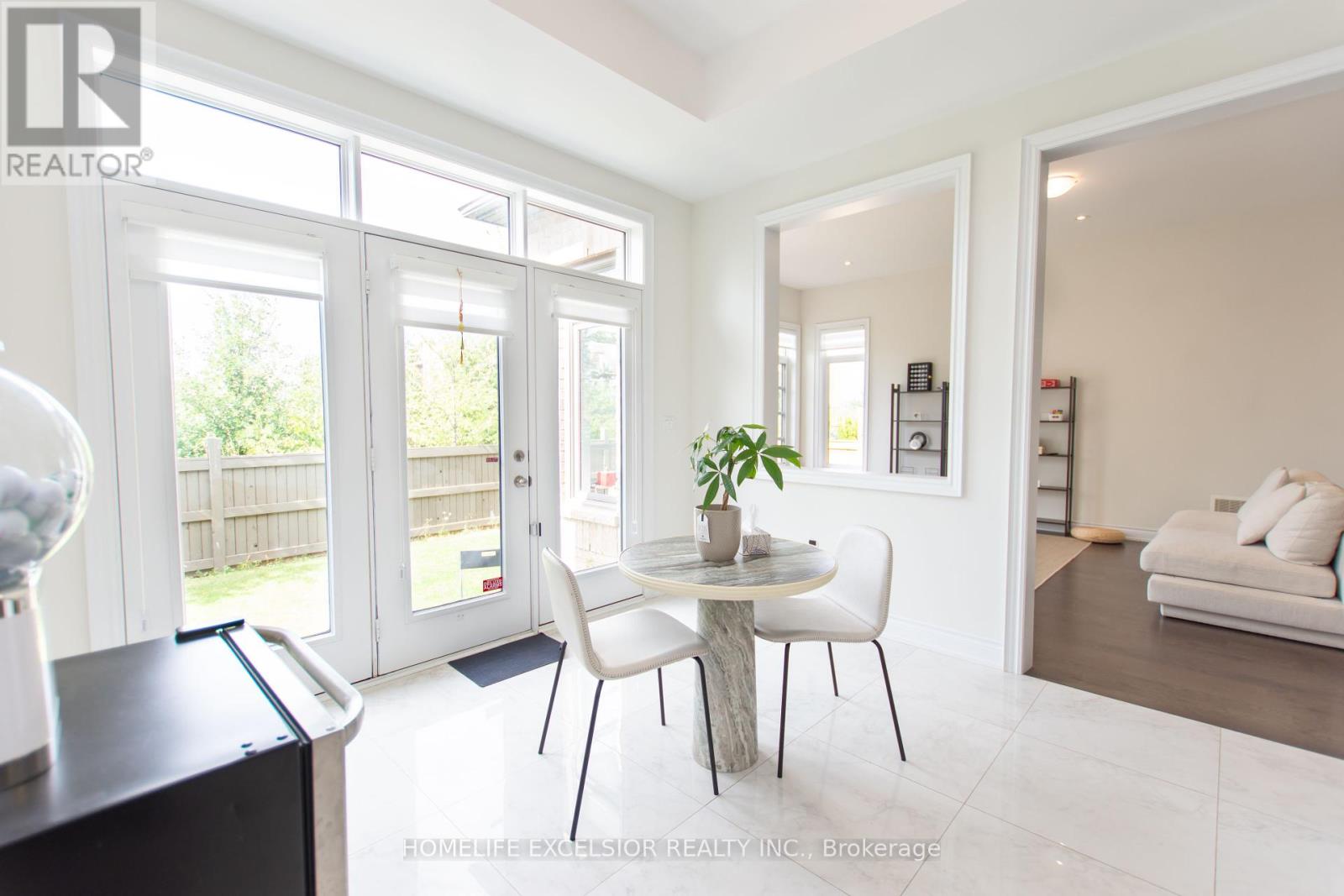 Photo 18 of 3128 Parsonage Crescent, Oakville ON