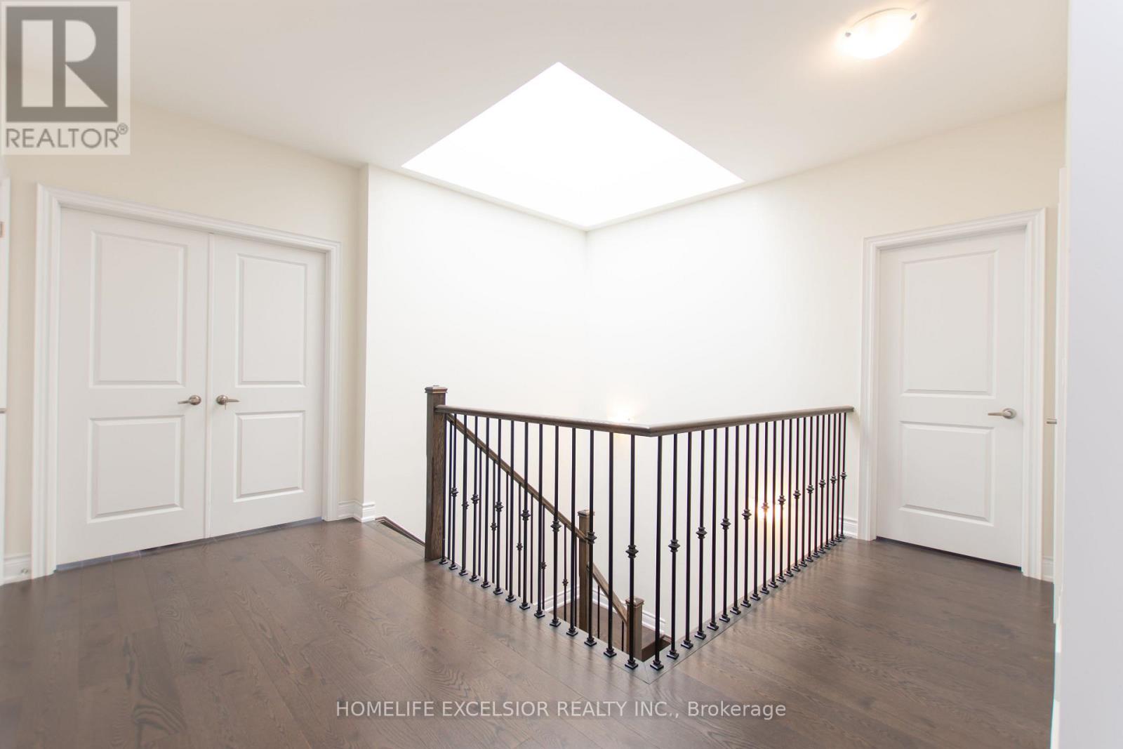 Photo 39 of 3128 Parsonage Crescent, Oakville ON