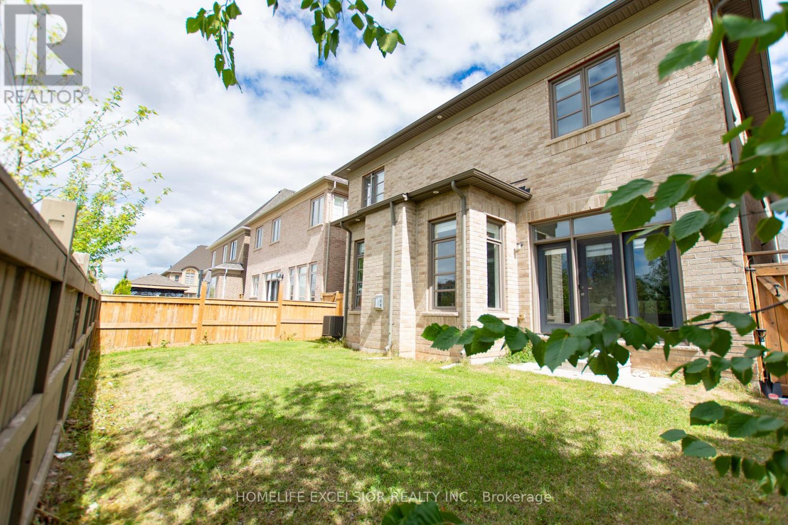 Photo 41 of 3128 Parsonage Crescent, Oakville ON