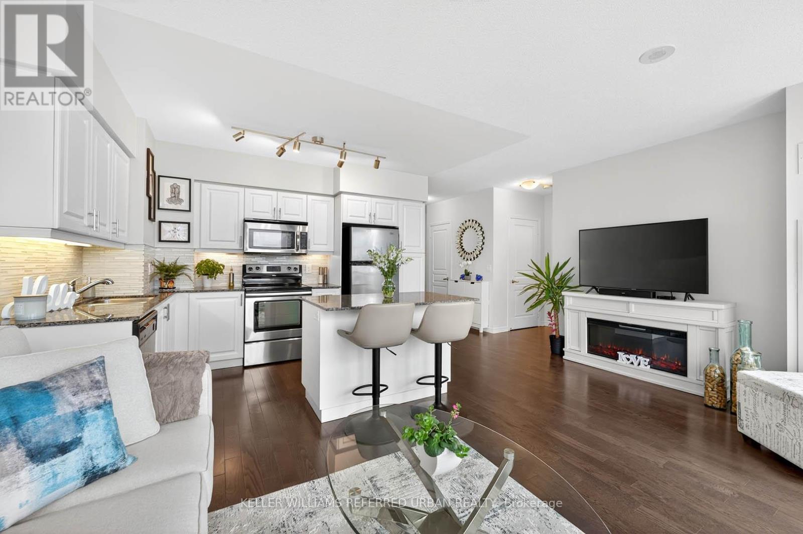 Photo 10 of 2305 15 Legion Road, Toronto ON