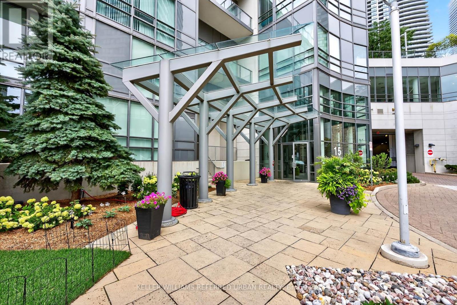 Photo 3 of 2305 15 Legion Road, Toronto ON