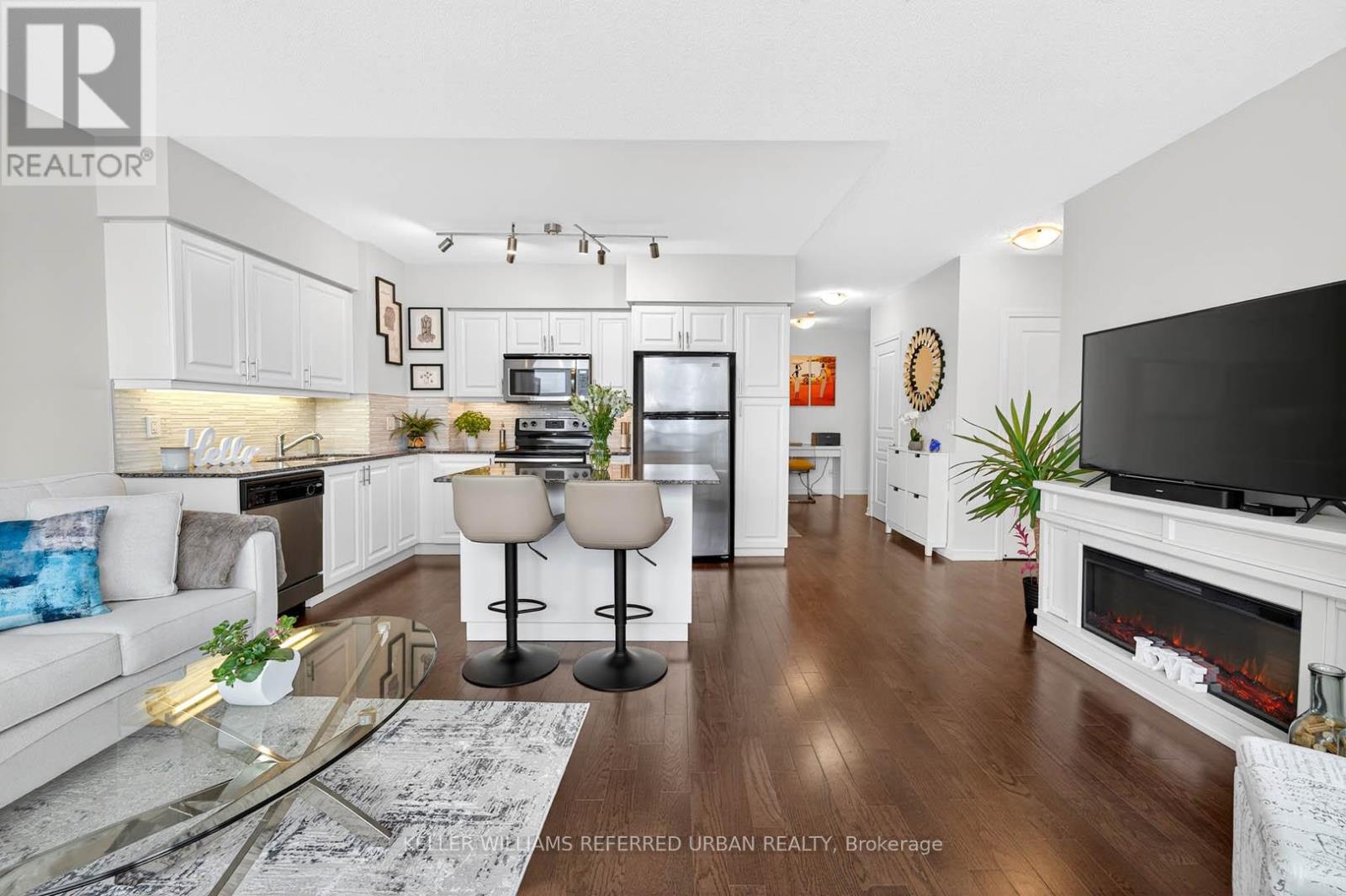 Photo 7 of 2305 15 Legion Road, Toronto ON