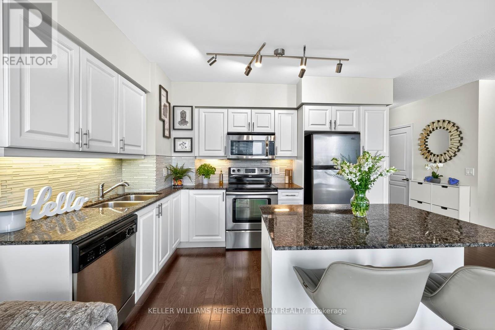 Photo 8 of 2305 15 Legion Road, Toronto ON