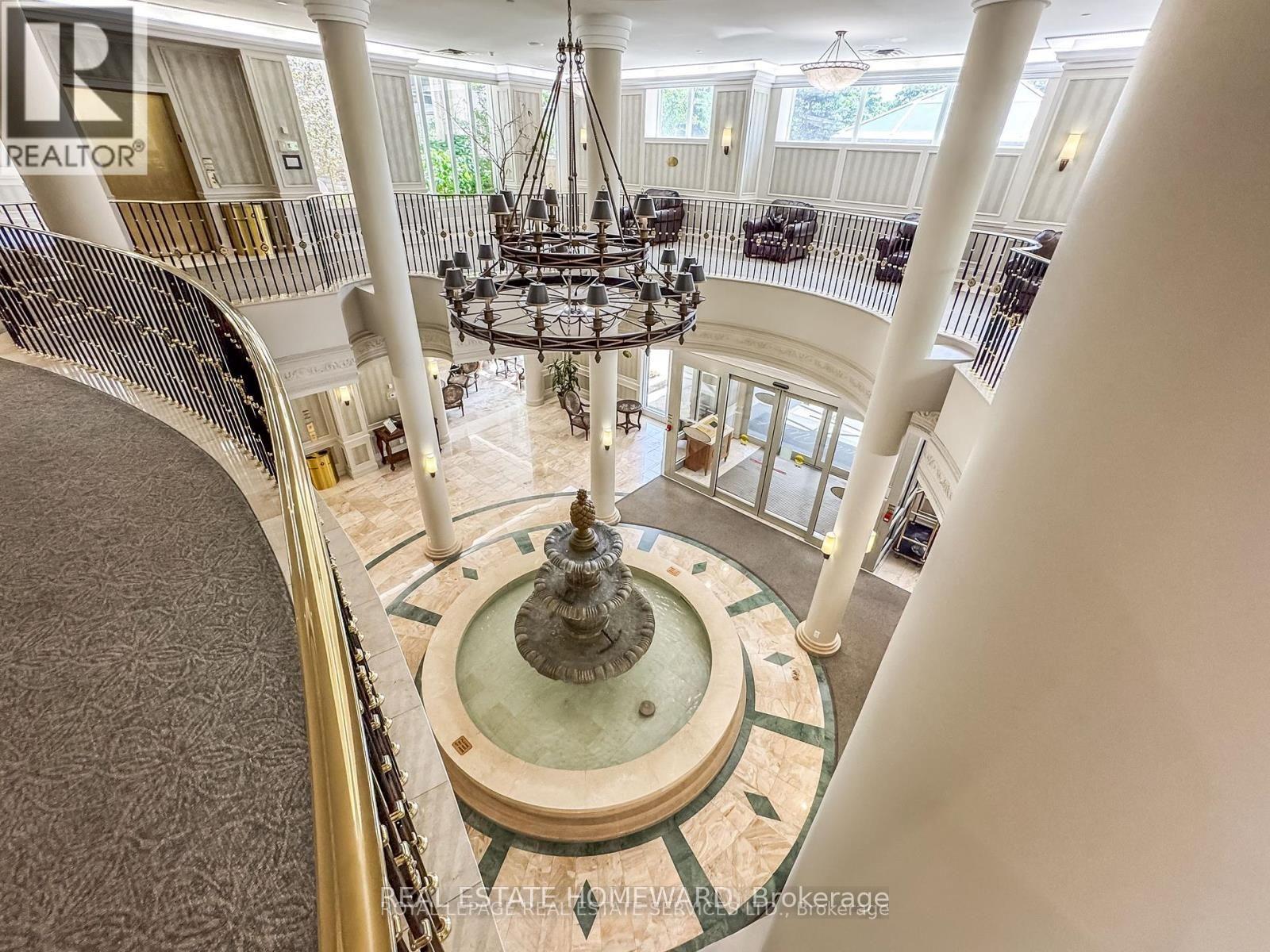 Photo 5 of 713 35 Kingsbridge Garden Circle, Mississauga ON