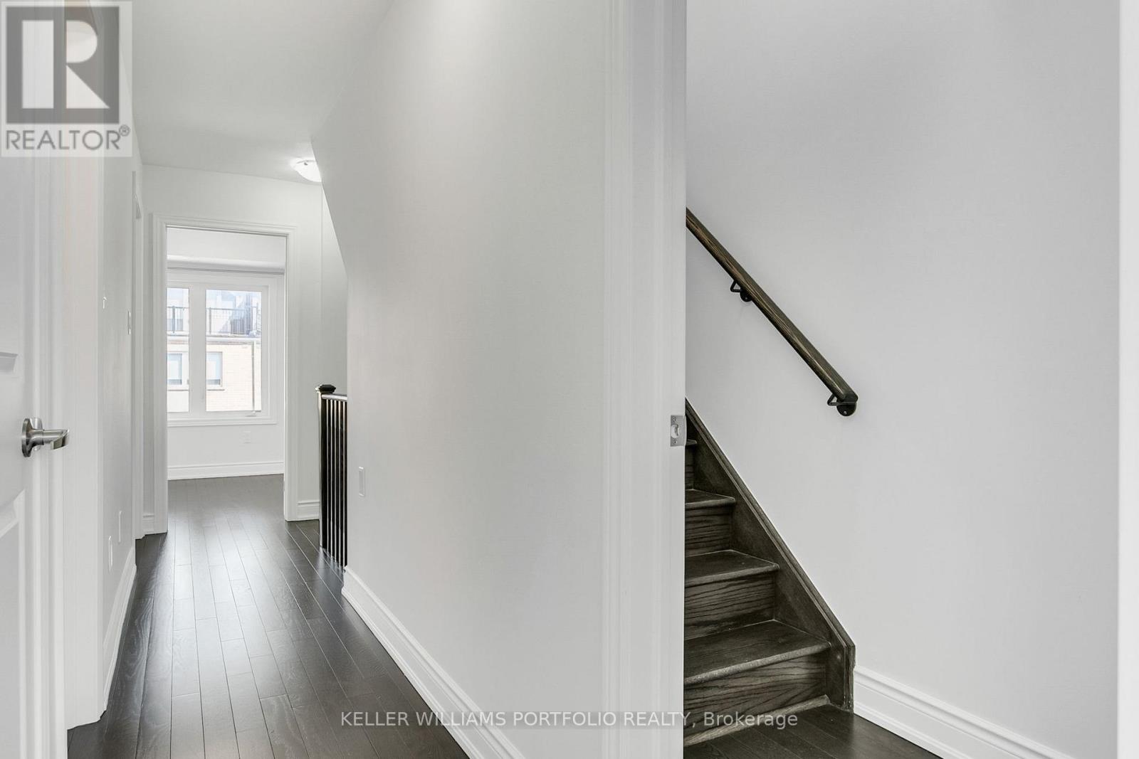 Photo 16 of 67 Edward Horton Crescent, Toronto ON
