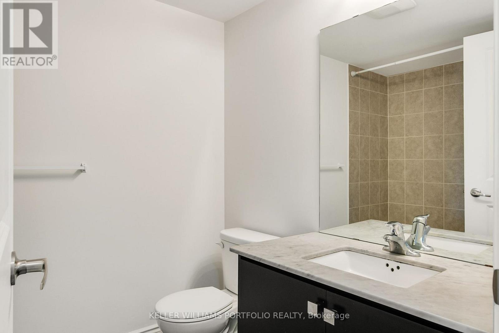 Photo 33 of 67 Edward Horton Crescent, Toronto ON