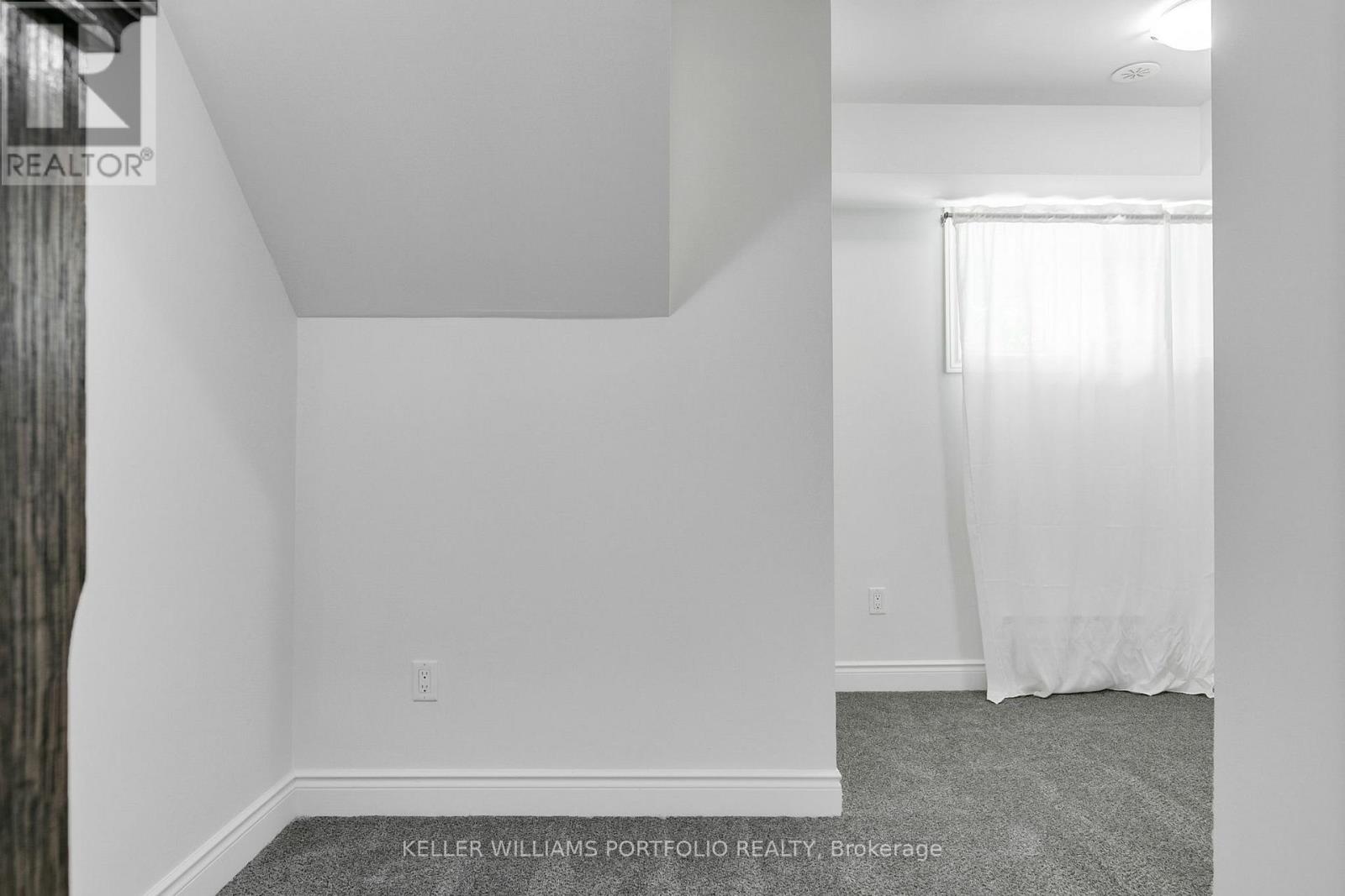 Photo 38 of 67 Edward Horton Crescent, Toronto ON