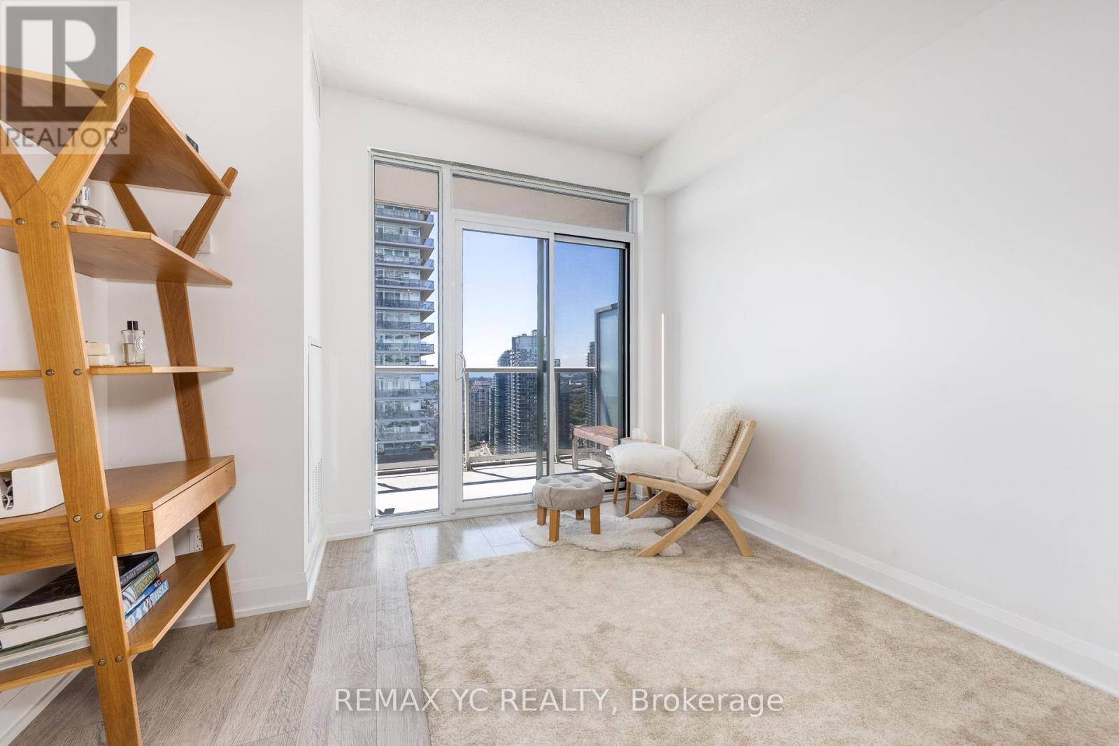 Photo 15 of 3904 56 Annie Craig Drive, Toronto ON