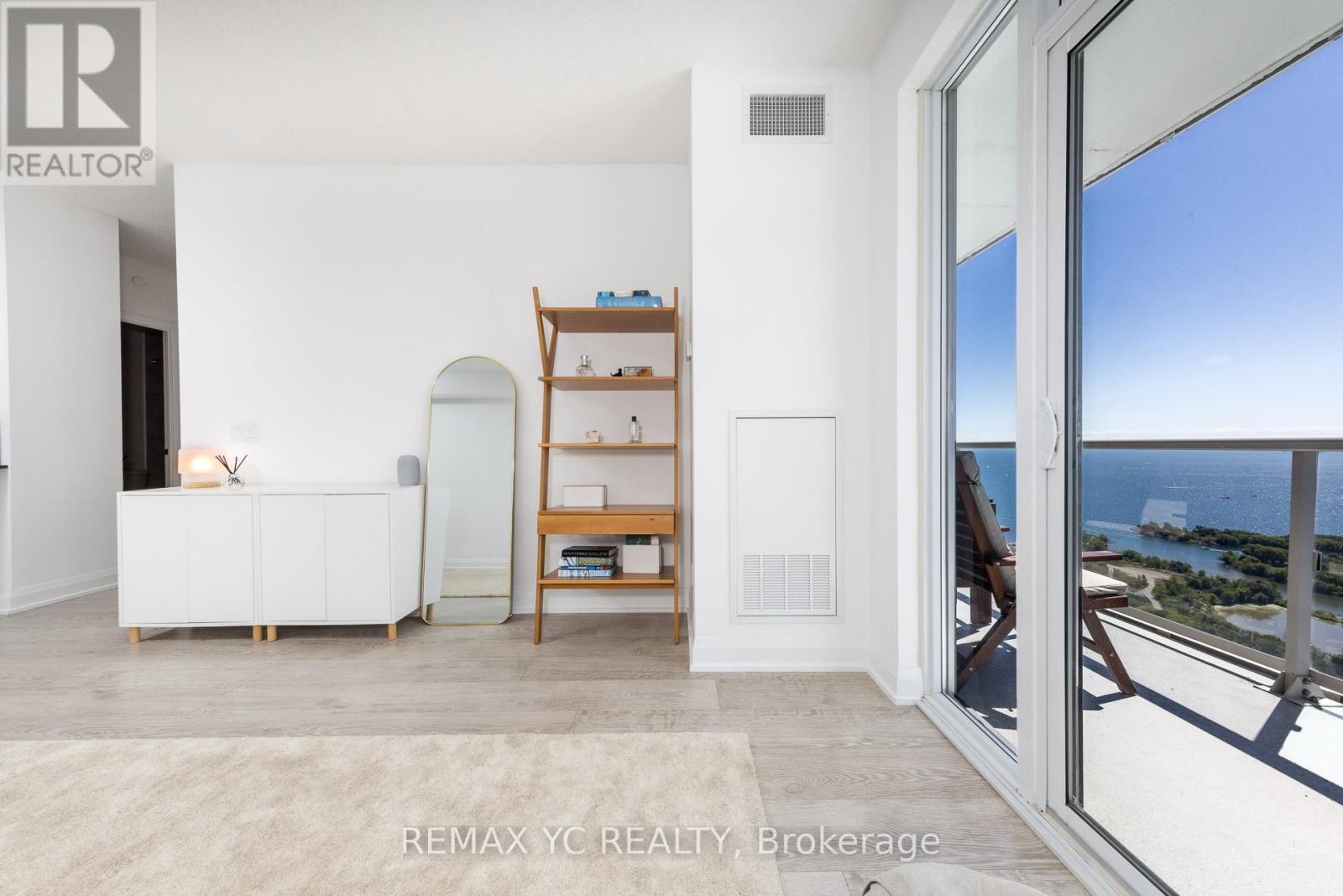 Photo 16 of 3904 56 Annie Craig Drive, Toronto ON