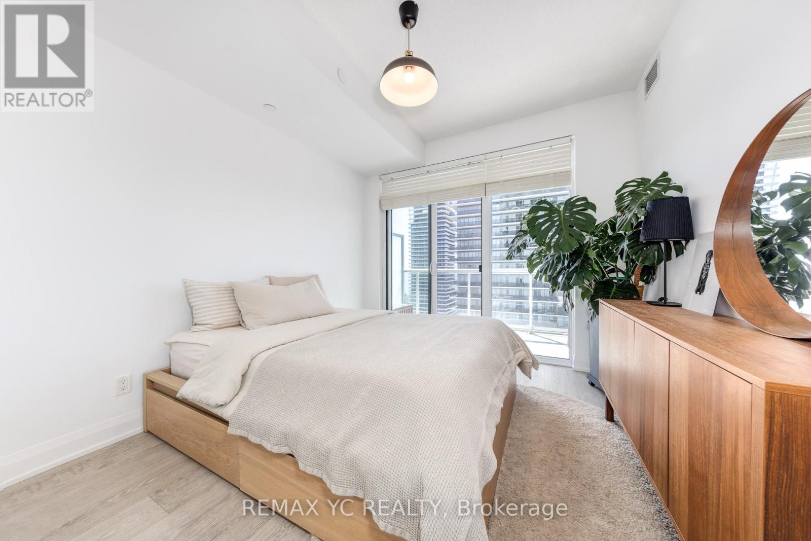 Photo 18 of 3904 56 Annie Craig Drive, Toronto ON