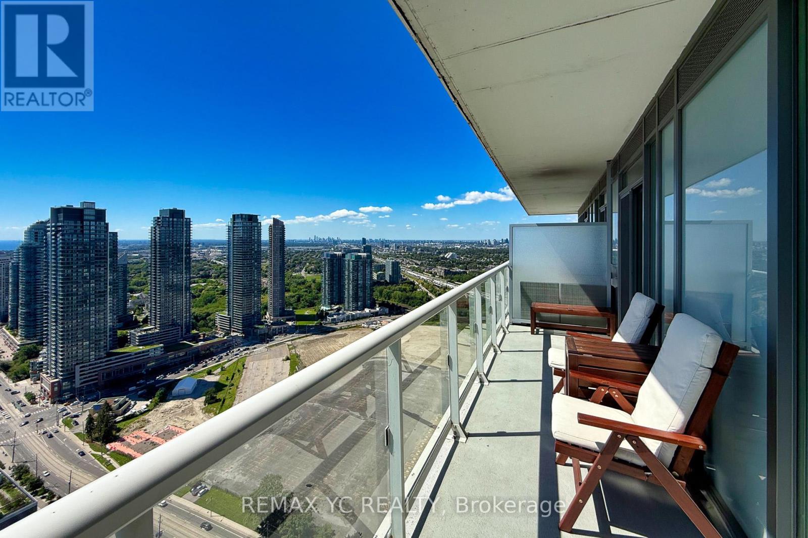 Photo 23 of 3904 56 Annie Craig Drive, Toronto ON