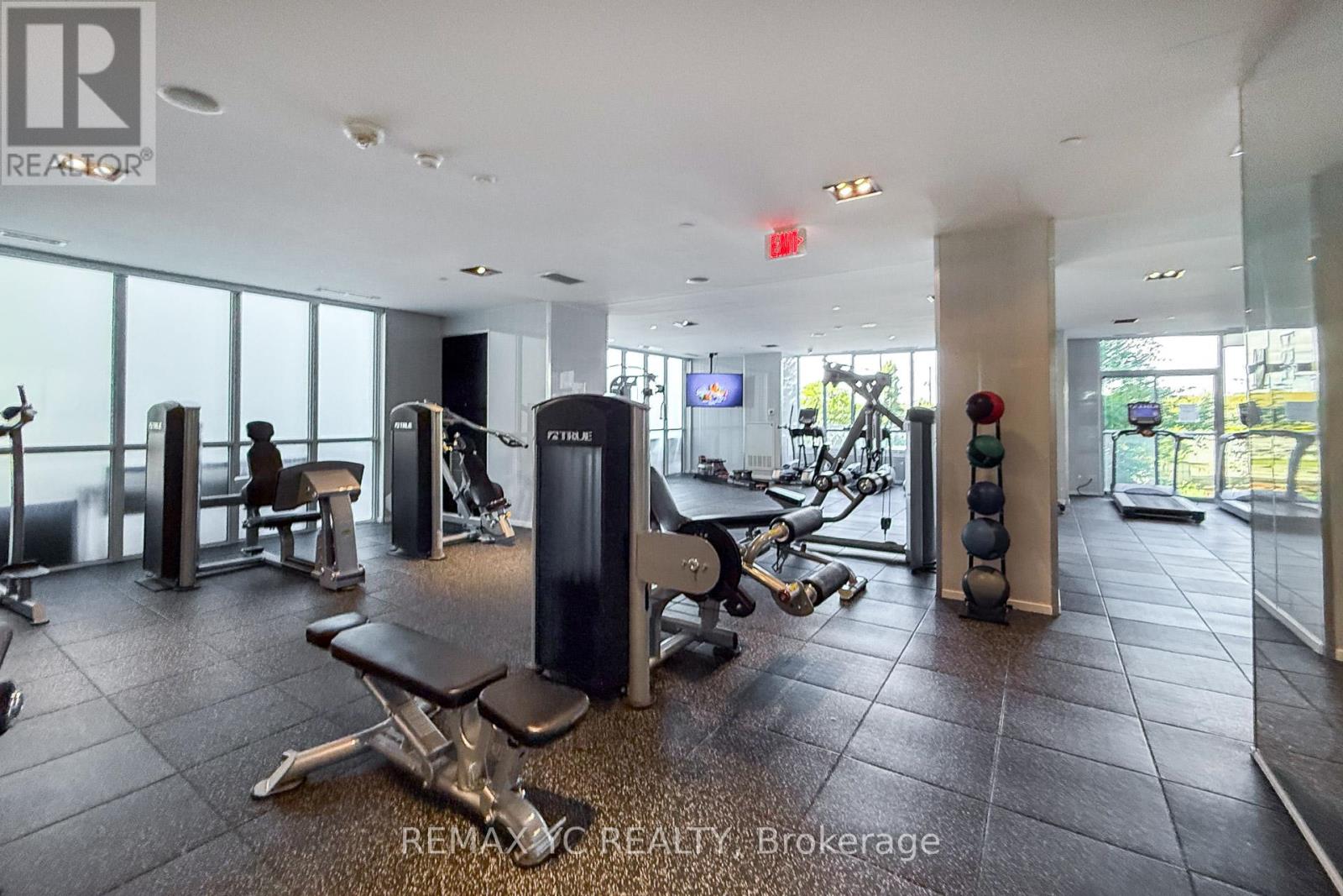 Photo 35 of 3904 56 Annie Craig Drive, Toronto ON
