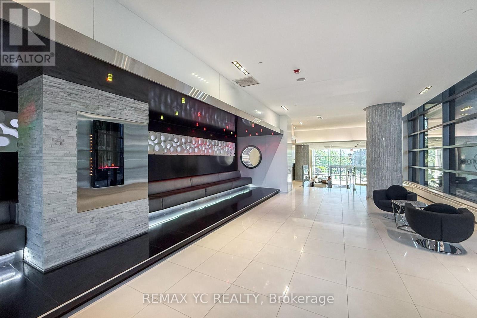Photo 38 of 3904 56 Annie Craig Drive, Toronto ON