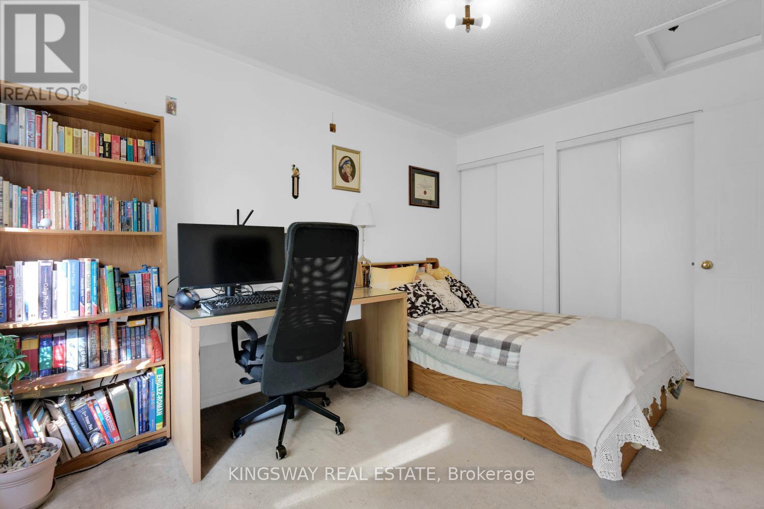 Photo 15 of 173 99 Bristol Road E, Mississauga ON