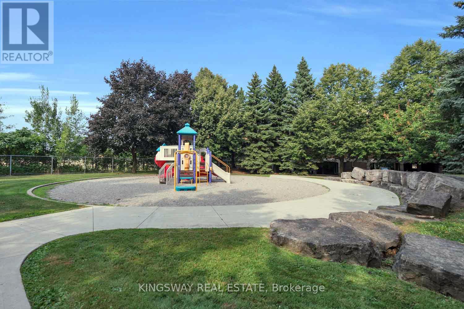 Photo 22 of 173 99 Bristol Road E, Mississauga ON