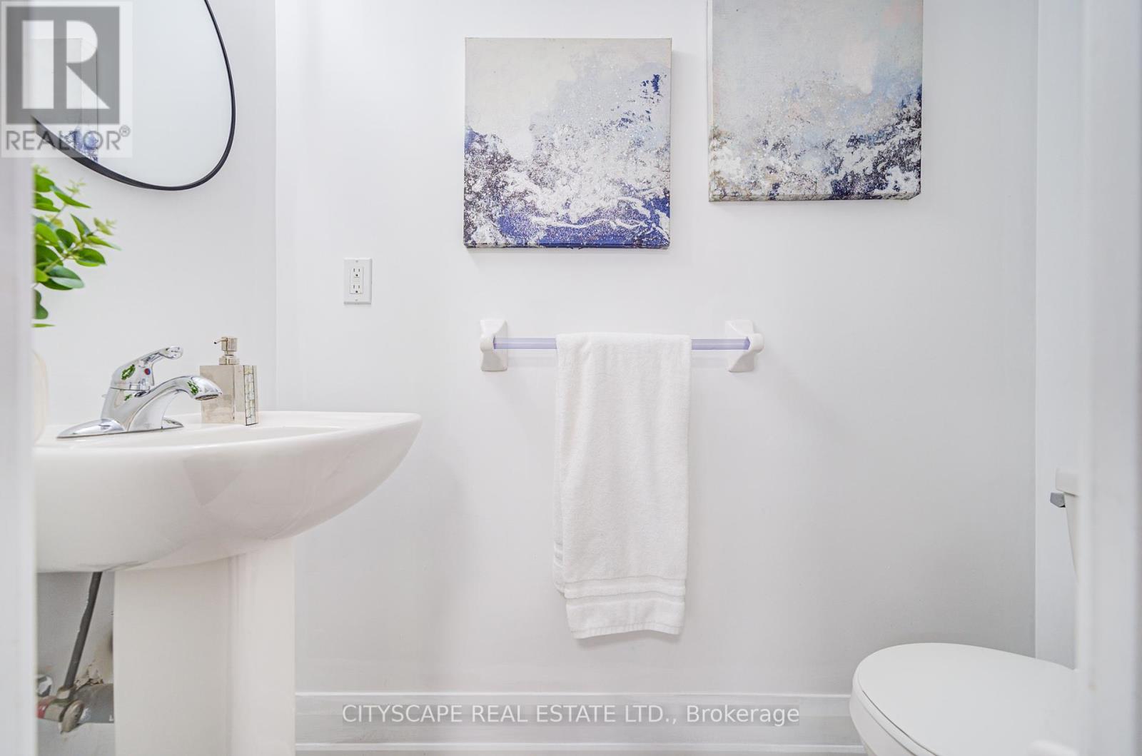 Photo 13 of 212 16 Foundry Avenue, Toronto ON