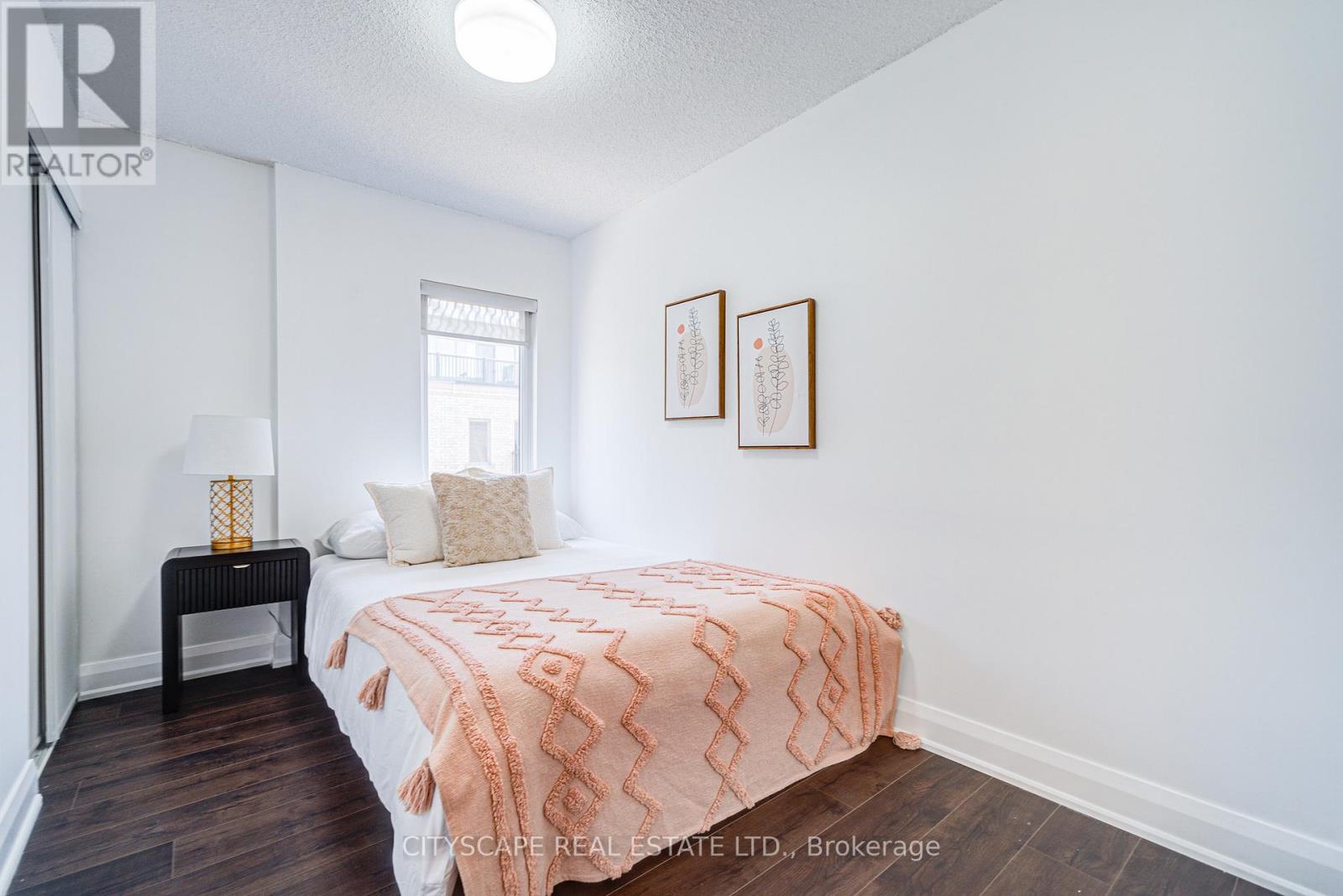 Photo 15 of 212 16 Foundry Avenue, Toronto ON