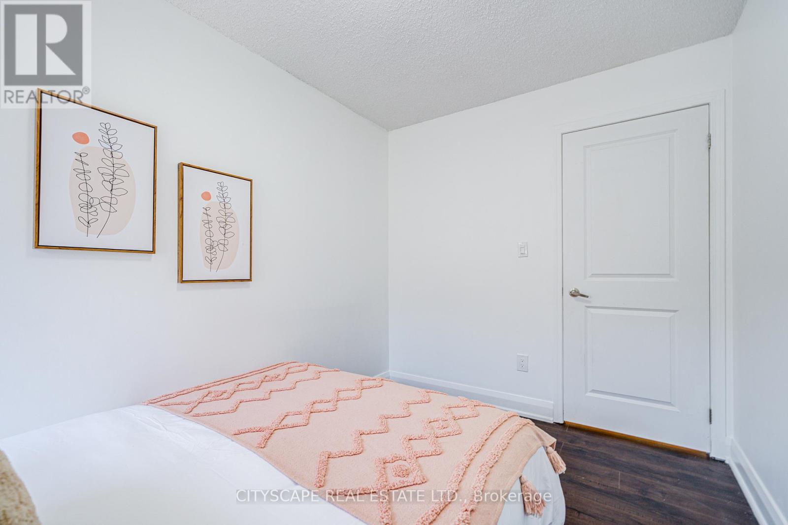 Photo 16 of 212 16 Foundry Avenue, Toronto ON
