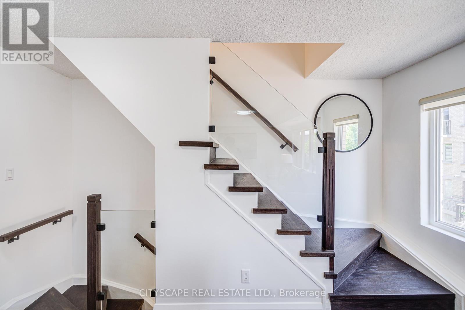 Photo 8 of 212 16 Foundry Avenue, Toronto ON