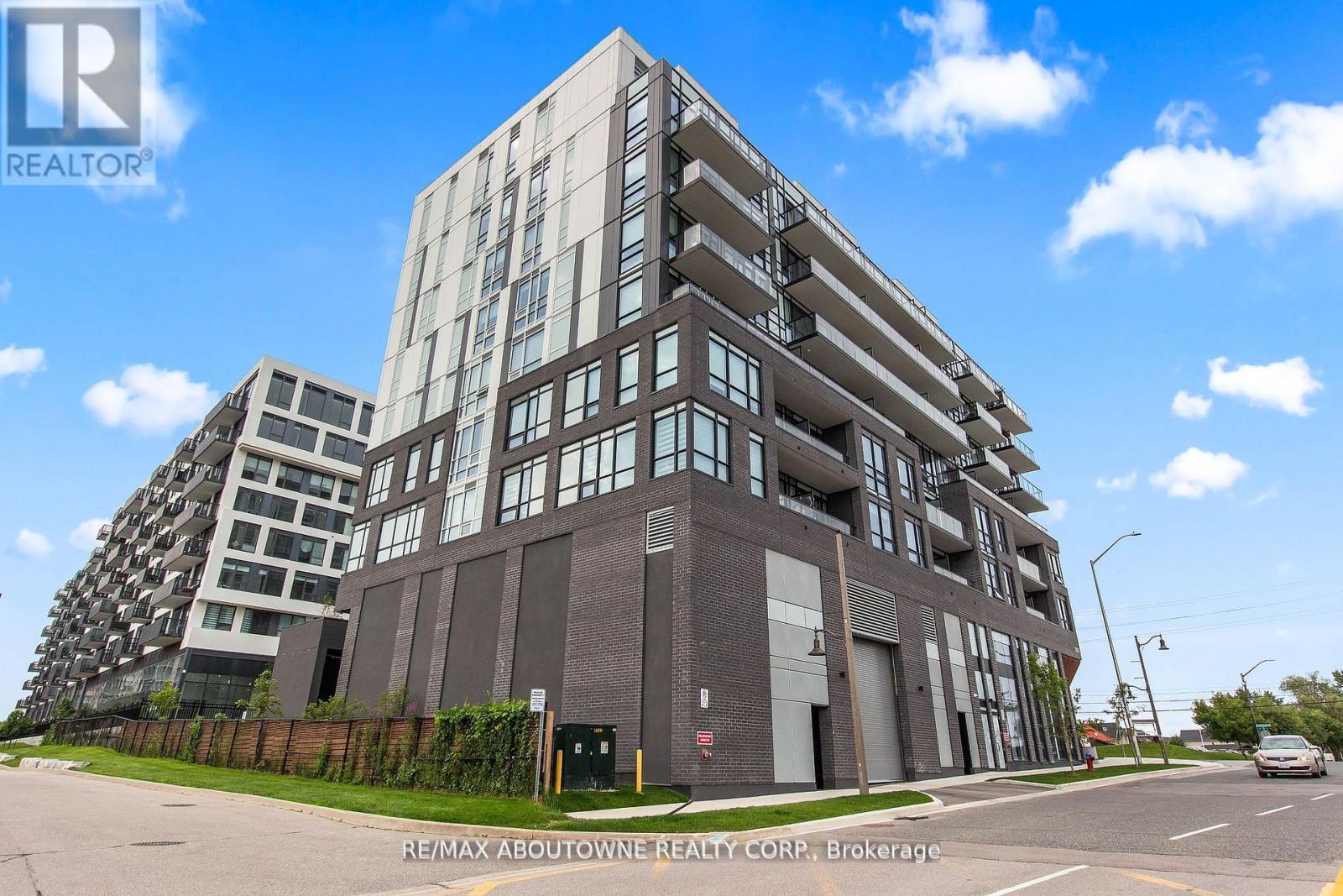 Photo 1 of 603 3005 Pine Glen Road, Oakville ON