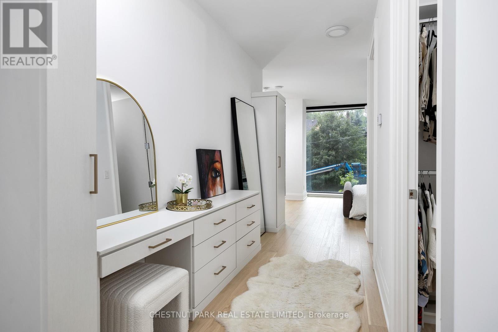 Photo 23 of 75 Foxbar Road, Toronto ON