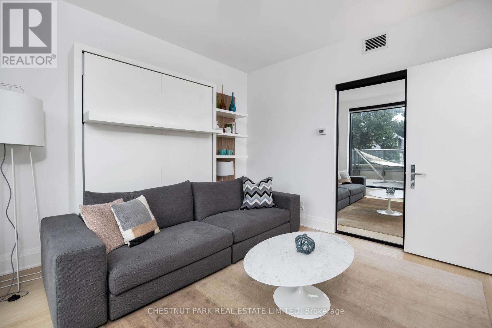 Photo 31 of 75 Foxbar Road, Toronto ON
