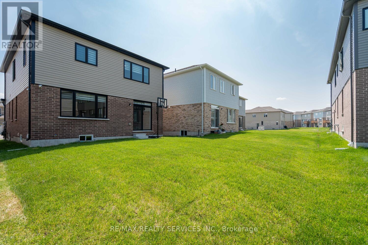 Photo 28 of 5 Heming Street, Brant ON