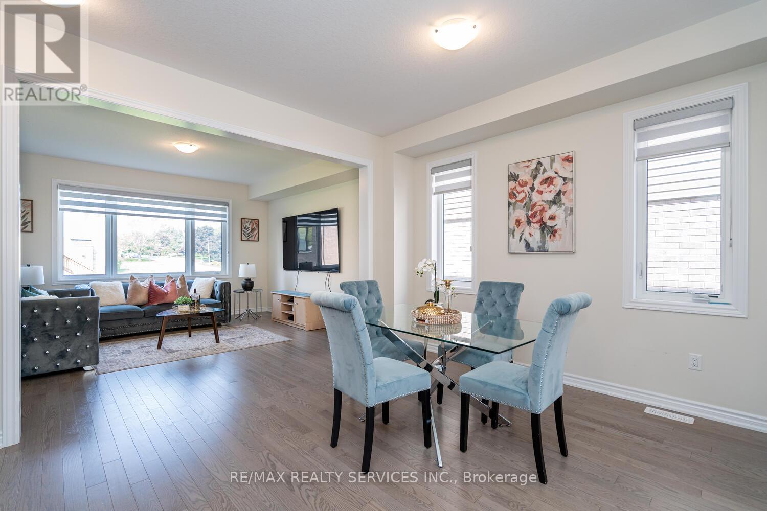 Photo 8 of 5 Heming Street, Brant ON