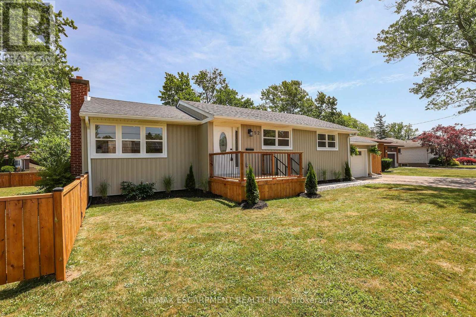 Photo 29 of 52 Valencourt Drive, Welland ON