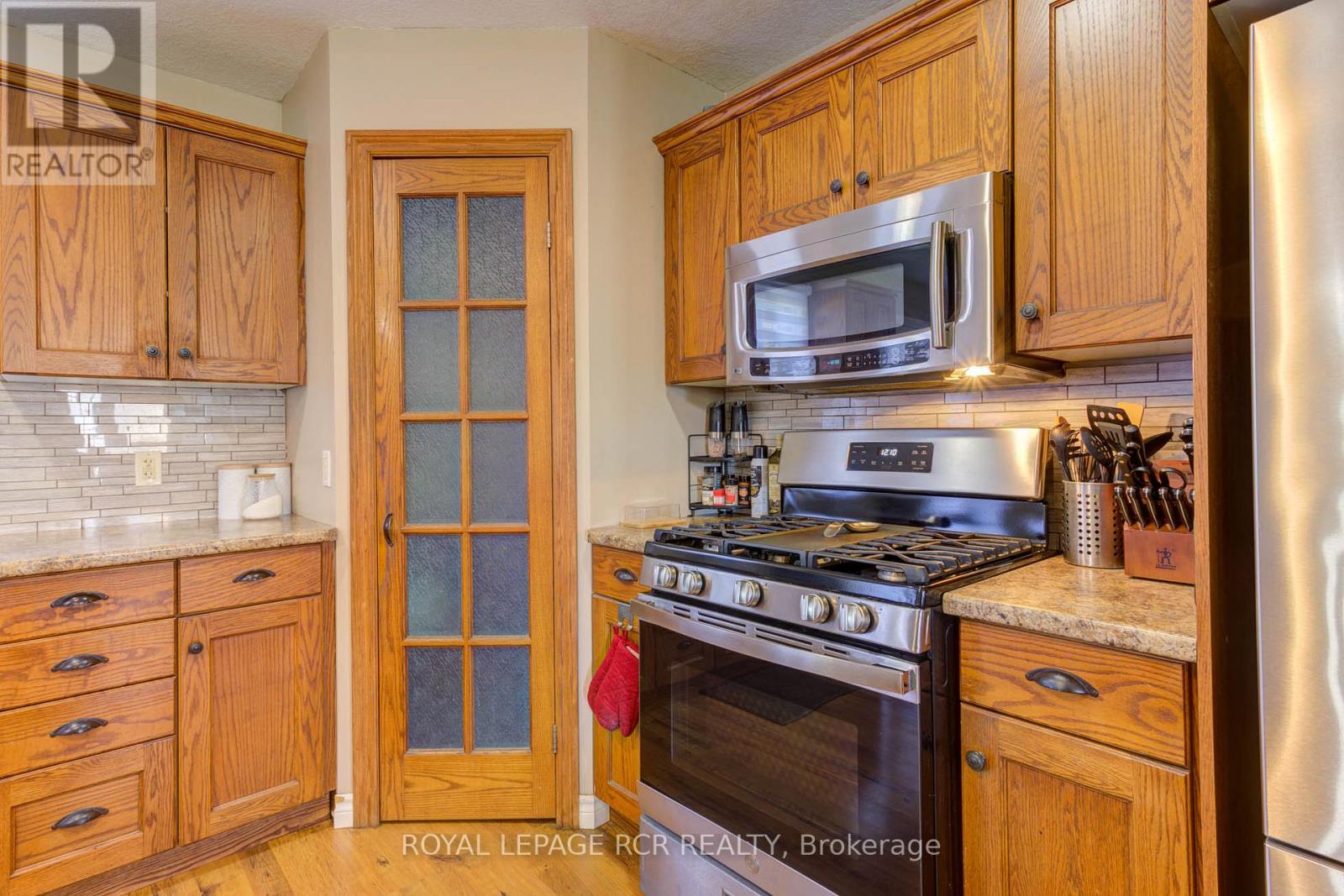 Photo 17 of 44 Geddes Street W, Minto ON