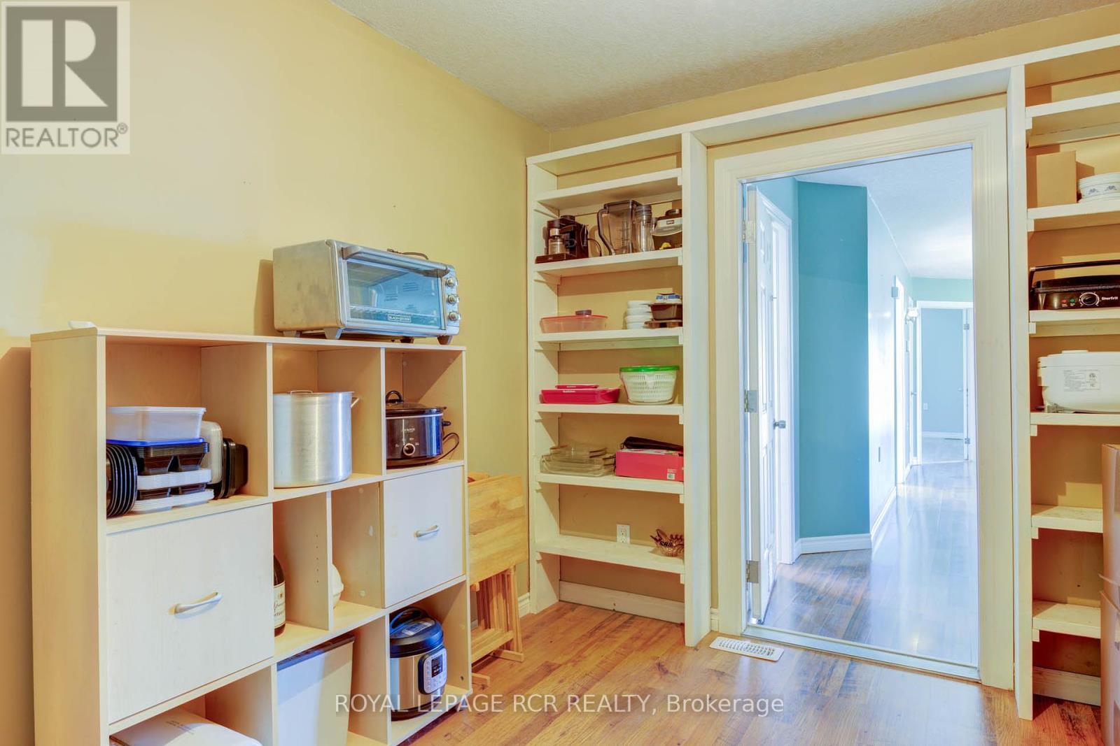 Photo 23 of 44 Geddes Street W, Minto ON