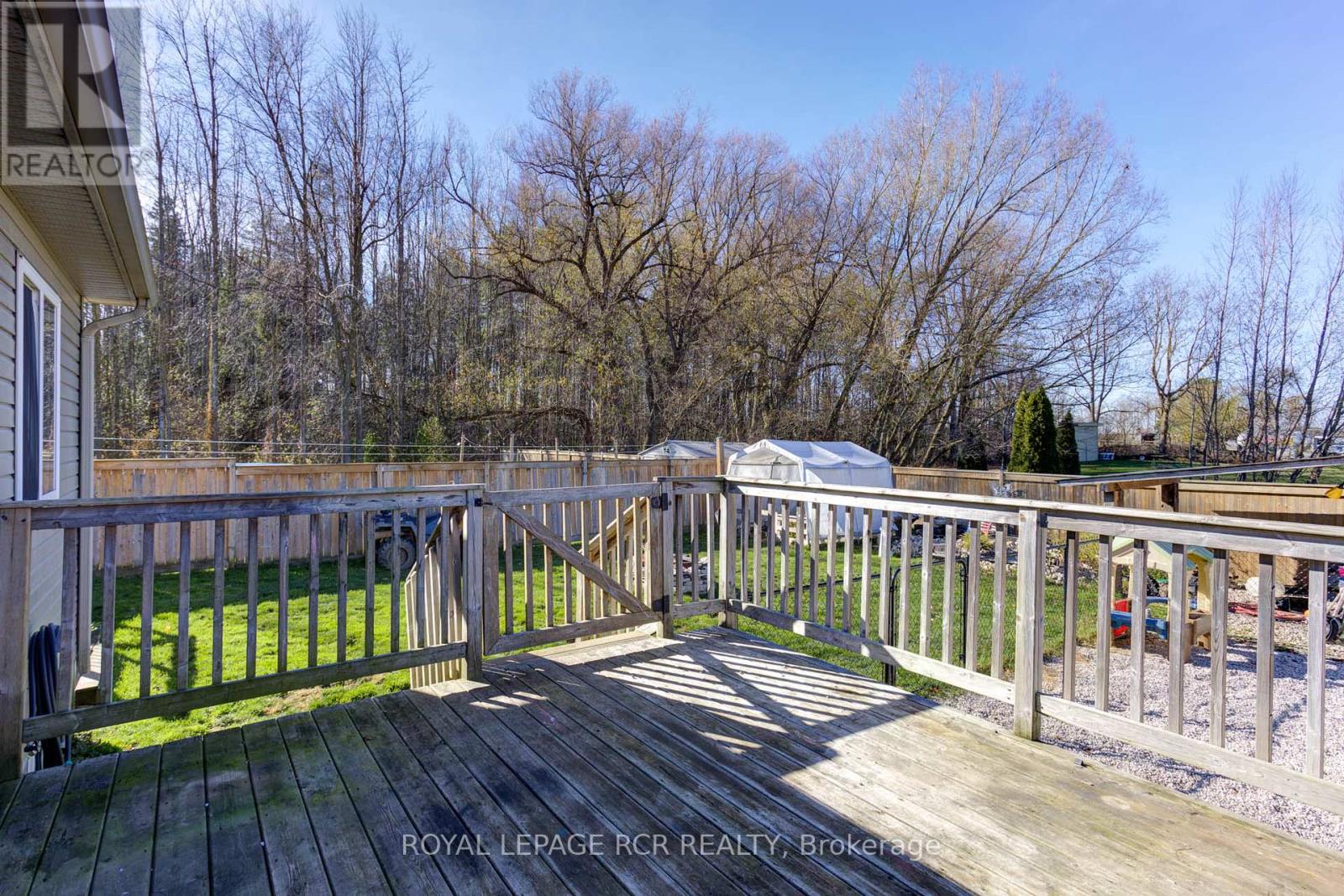 Photo 44 of 44 Geddes Street W, Minto ON