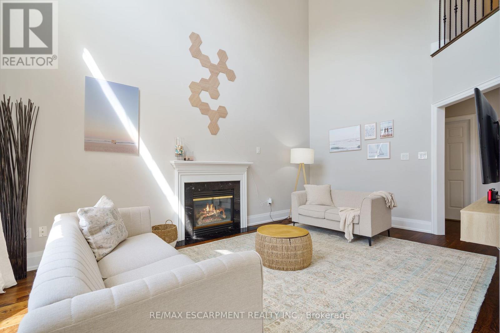 Photo 21 of 104 Davidson Boulevard, Hamilton ON