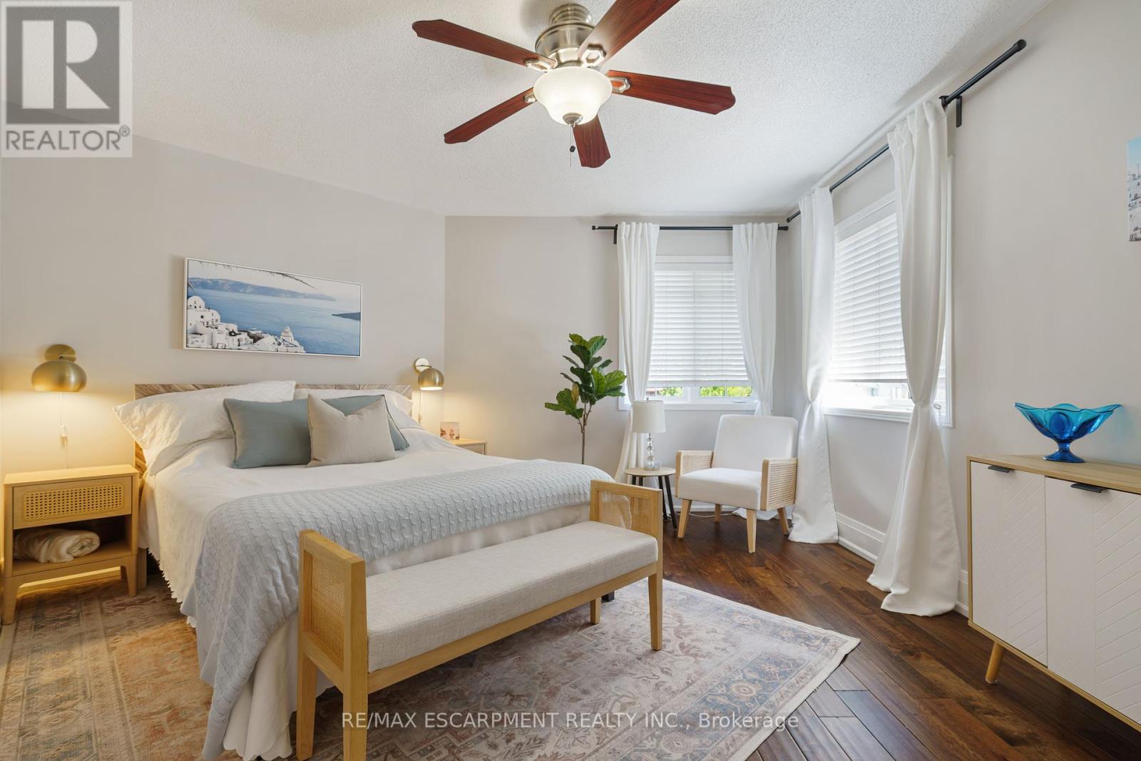 Photo 28 of 104 Davidson Boulevard, Hamilton ON