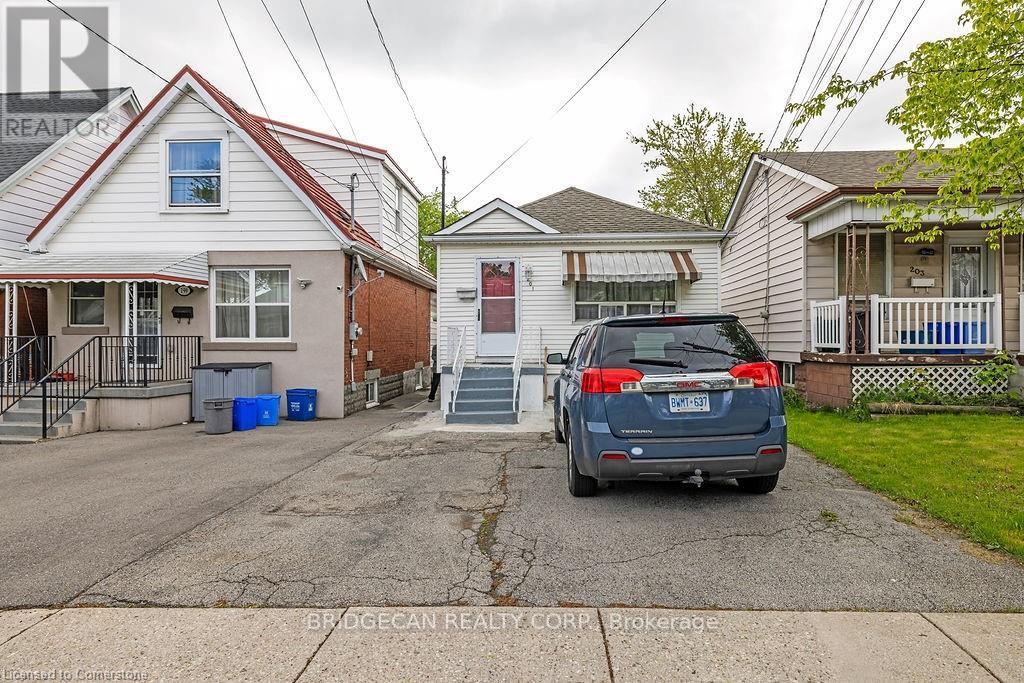 Photo 1 of 201 East 23rd Street, Hamilton ON