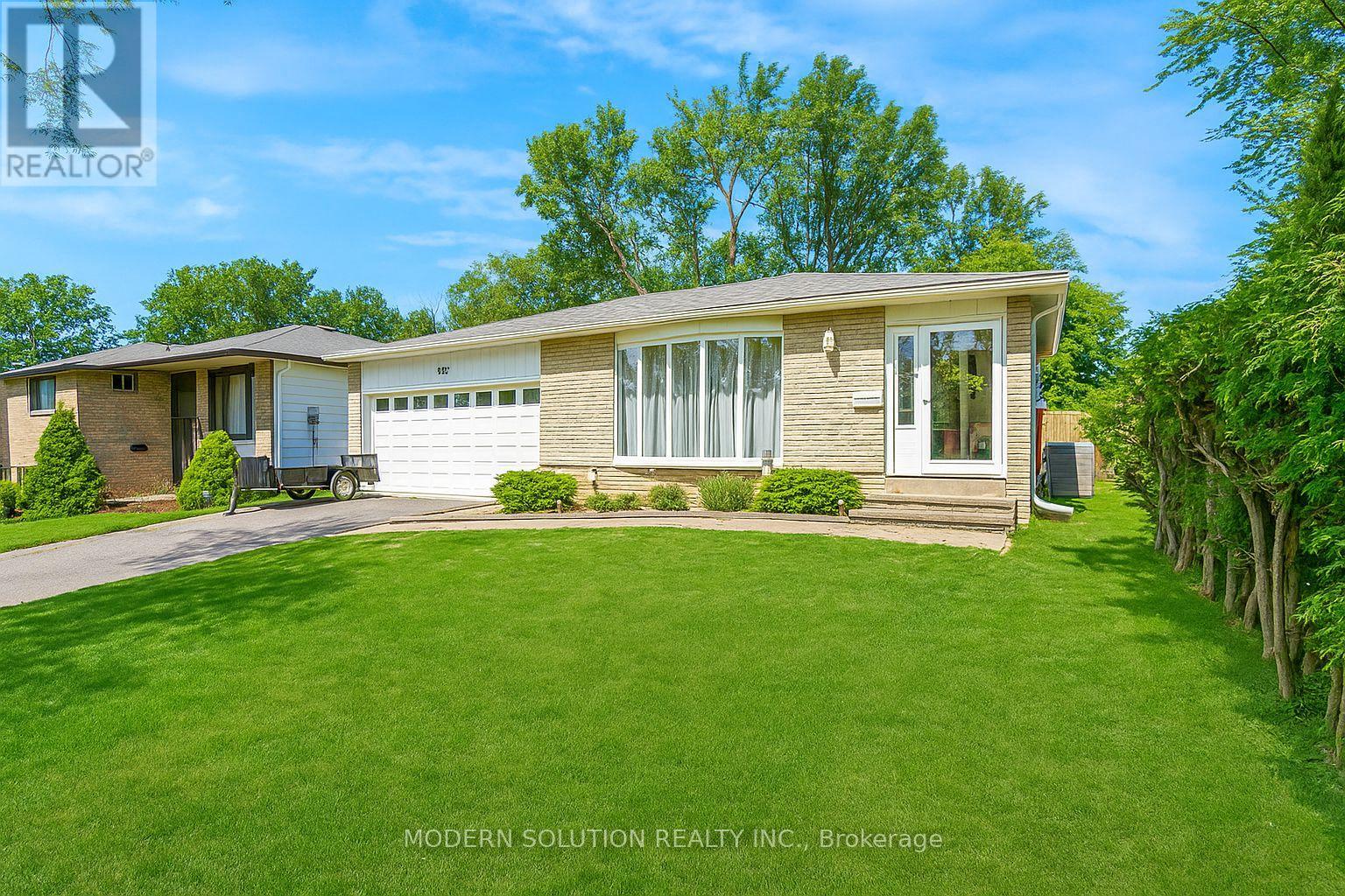 Photo 1 of 36 Hillcrest Avenue, Brantford ON