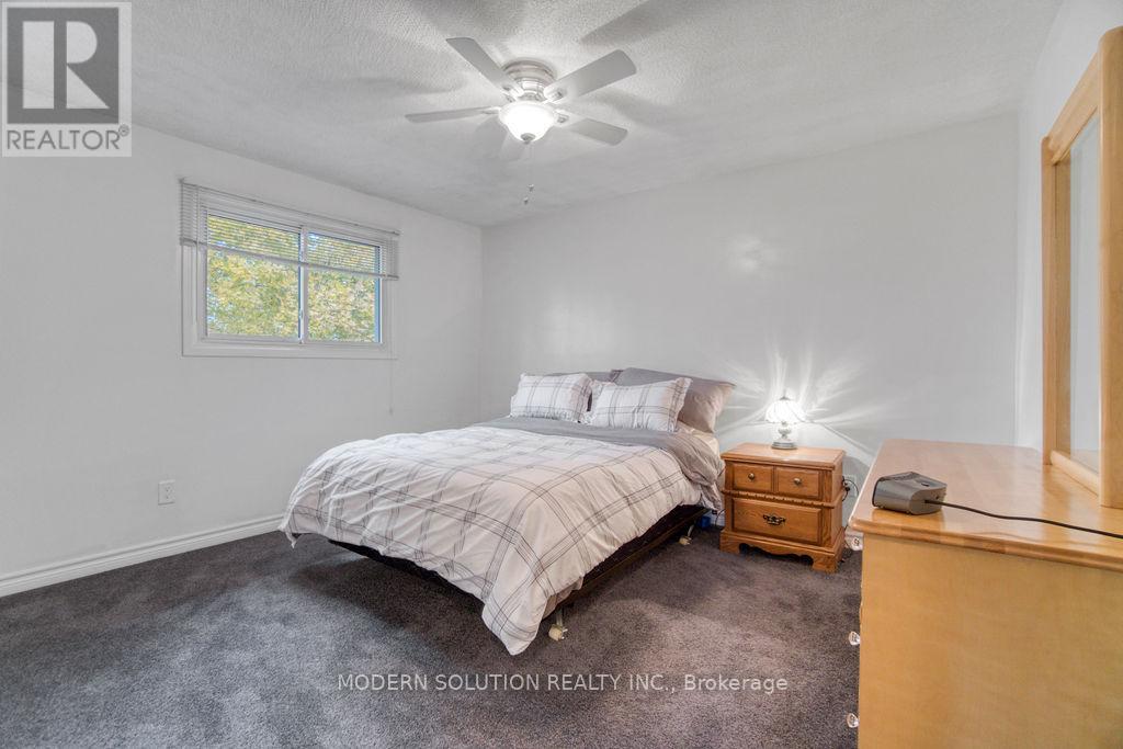 Photo 14 of 36 Hillcrest Avenue, Brantford ON