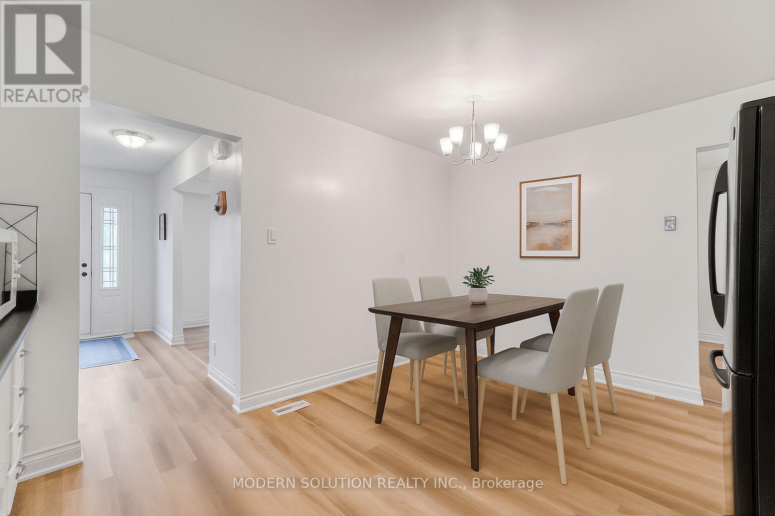 Photo 9 of 36 Hillcrest Avenue, Brantford ON