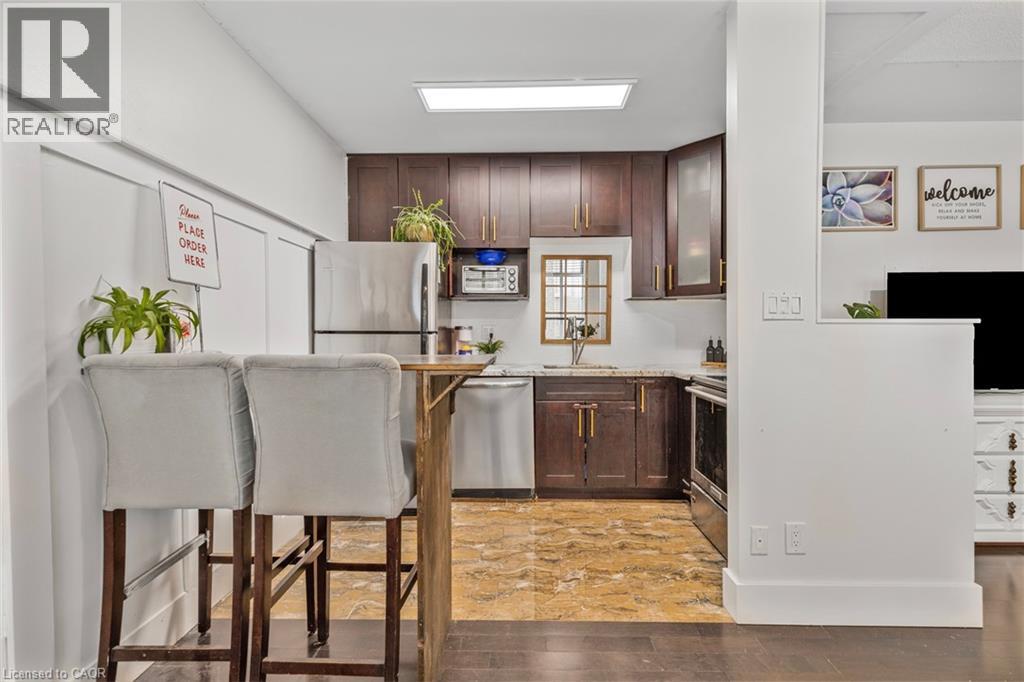 Photo 8 of 36 James Street S Unit 803, Hamilton ON